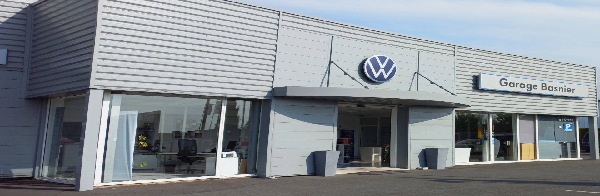 façade du Garage Basnier à Cormelles le Royal